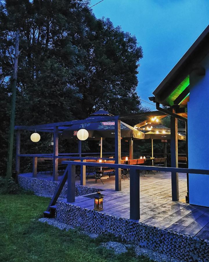 Appartement Osrodek Volfcamp Kwaszenina à Arłamów Extérieur photo